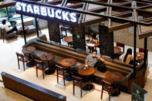 Starbucks Executive Steps Down During Tech Transformation Initiatives