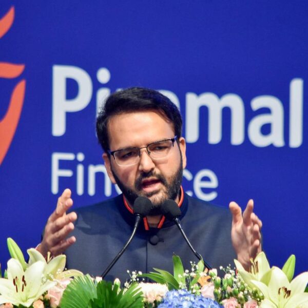 Piramal Finance Divests Entire Stake in Shriram Life Insurance for ₹600 Crore